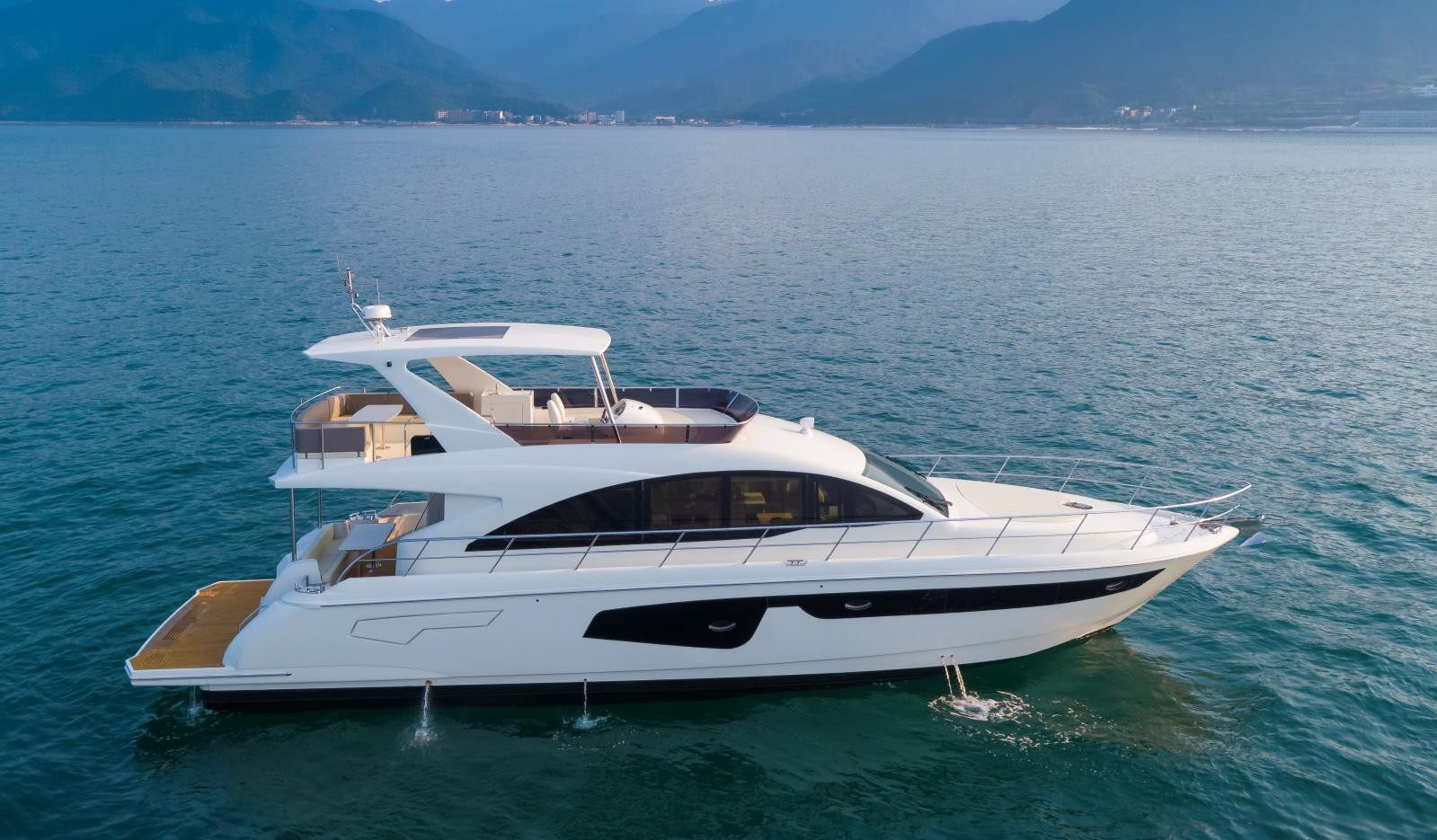 Netboats, yacht, super yacht, mega yacht, boat, sail, sailing, dealer, dealership, sales, yacht sales, wholesale yachts, rich things, rich people, lifestyle, cruise, fishing, watercraft, personal watercraft